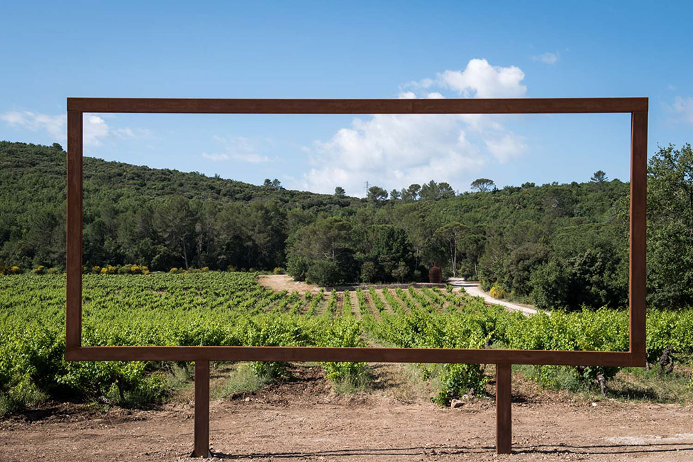 Daniel Buren, Loris Cecchini, Pascale Marthine Tayou, Sislej Xhafa, José Yaque - Commanderie de Peyrassol